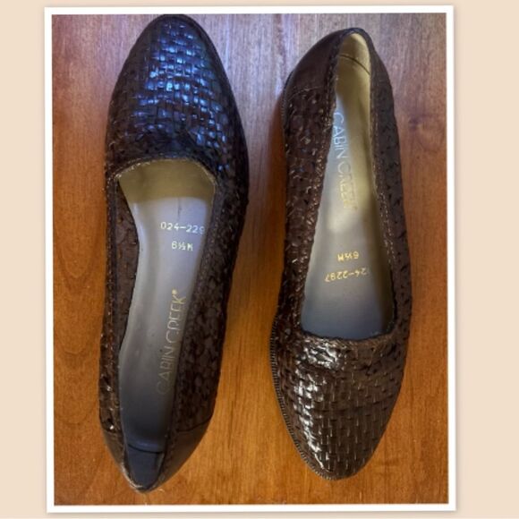 Cabin Creek Rose Women's Flat Slip On, Woven Leather Shoes, Size 6.5M - Picture 2 of 4